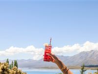 Peppers-Bluewater-Lake-Tekapo-New-Zealand-Bar-Drinks-5