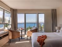 Peppers-Bluewater-Lake-Tekapo-New-Zealand-Hotel-Deluxe-Room-3